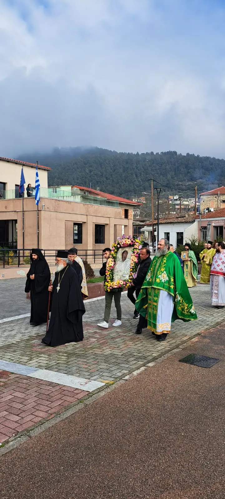 Με μεγαλοπρέπεια ο εορτασμός των Αγίων Αντωνίων στην Αγιά (ΦΩΤΟ)
