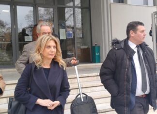 Τέμπη: Στη Λάρισα η Μαρία Καρυστιανού – Κατέθεσε μήνυση κατά του εφέτη ανακριτή (ΦΩΤΟ)