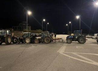 Μπλόκο Γερακαρίου / Εν αναμονή των αποτελεσμάτων της συνάντησης την Παρασκευή με τον Υπουργό Αγροτικής Ανάπτυξης