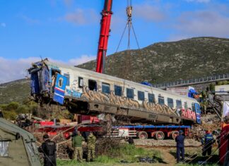 Τέμπη: Από τους εκατοντάδες διασωθέντες επιβάτες, έχουν καταθέσει μόνο 8 – Ακόμα δεν έχουν επιστραφεί τα κινητά των θυμάτων!