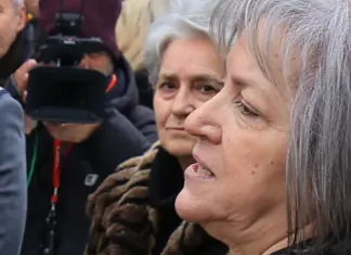 Βασίλης Καλογήρου: Τι εκμυστηρεύτηκε η μητέρα του σε κοντινό της πρόσωπο για απειλές που είχε δεχτεί