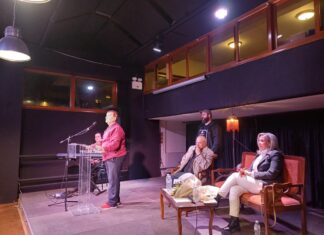 Παρουσιάστηκε η επανέκδοση της συλλογής διηγημάτων του Βαγγέλη Κολώνα «Τα δάκρυα είναι γένους ουδέτερου» (ΦΩΤΟ)