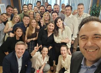 Χαρούμενος ο Παπαστεργίου για την παραμονή του. Ευχαριστεί τον Μητσοτάκη
