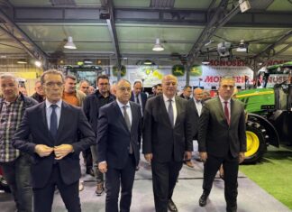Λάρισα: Άνοιξε τις πύλες της η Agrothessaly παρουσία Τσιάρα: «Η κυβερνητική πολιτική προσανατολισμένη στην ανάπτυξη του αγροτικού τομέα» (ΦΩΤΟ-ΒΙΝΤΕΟ)