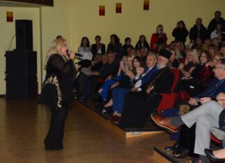 Ελασσόνα: Ενθουσίασε η Συναυλία της Φιλαρμονικής Ορχήστρας με Μπέσσυ Αργυράκη και Γιώργο Πολυχρονιάδη
