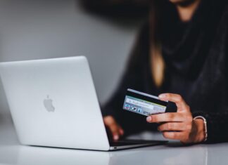 Απατεώνας «ψάρεψε» Λαρισαίο στα social και του άρπαξε 5.620 ευρώ!