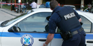 Λάρισα: Μεράκλωσε έβγαλε τα ηχεία στην αυλή με τέρμα στην μουσική και τον “μάζεψαν”