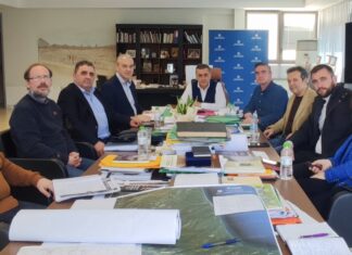 Συνάντηση περιφερειάρχη Δ.Κουρέτα με δημαρχο Ελασσόνας Ν.Γάτσα για την προετοιμασία της Πανελλήνιας Γιορτής Φέτας 2025