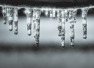 Χιόνια σε περιοχές της Λάρισας – Θα είμαστε σε θερμικό σοκ για 48 ώρες