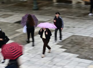 Καιρός: Μικρή πτώση της θερμοκρασίας και αφρικανική σκόνη – Πού θα βρέξει
