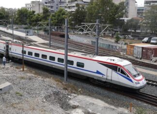 Προσλήψεις στον ΟΣΕ και πομποί στα τρένα για να είναι ορατά από το κινητό