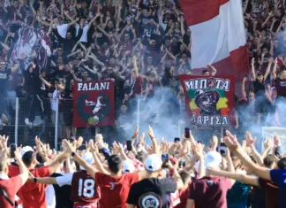 Ντελίριο στην «AEL FC Arena», έγιναν «ένα» παίκτες της ΑΕΛ και κόσμος (video)