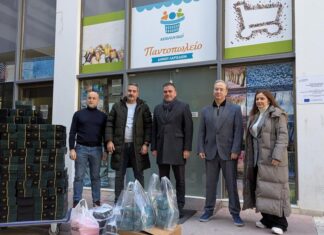 Προσφορά από τη Συντεχνία Αρτοποιών στο Κοινωνικό Παντοπωλείο Λάρισας