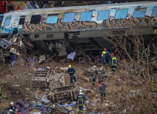 Τέμπη: Ο εφέτης ανακριτής απέρριψε και τη 2η αίτηση εκταφής θύματος