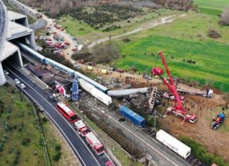 Τραγωδία Τέμπη: Ελεύθερη αφέθηκε η τότε διευθύντρια της Διεύθυνσης Σιδηροδρομικών Μεταφορών μετά την απολογία της