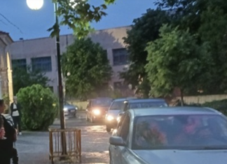 Ουρά τα αυτοκίνητα, τα πήγαν για αγιασμό – ΦΩΤΟ