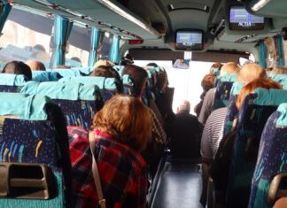 Σύλληψη 12 καθηγητών για μέθη μαθητών στη Λίμνη Πλαστήρα