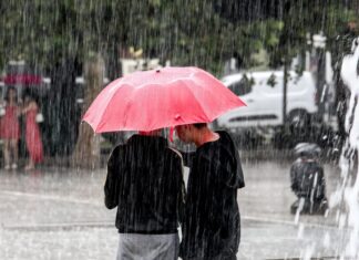 Δελτίο καιρού από την Περιφέρεια Θεσσαλίας: Αλλάζει το σκηνικό με βροχές και καταιγίδες