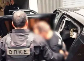 Ανατριχίλα-Λάρισα: Ο 21χρονος έσφαξε τη μητέρα του και πήγε για καφέ με τον πατέρα του με αίματα στα παππούτσια – BINTEO