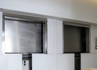Σοκ σε κηδεία – Σταμάτησε η τελετή: Μόλις άνοιξαν το φέρετρο και είδαν οι συγγενείς ποια γυναίκα ήταν μέσα… δεν πίστευαν στα μάτια τους