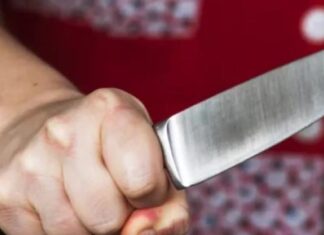 Γυναίκα απείλησε τον γείτονά της με κουζινομάχαιρο – Στο Νοσοκομείο για ψυχιατρική πραγματογνωμοσύνη