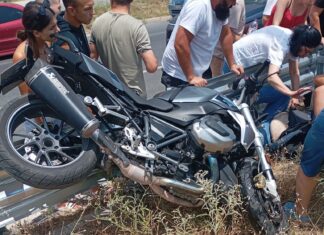 Σοβαρά τραυματισμένος αναβάτης μηχανής μετά από τροχαίο στην εθνική Λάρισας – Βόλου / ΦΩΤΟ