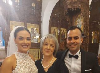 Λάρισα: Συγκινεί η Σοφία Καλογήρου στο γάμο του ανιψιού της! ΦΩΤΟ