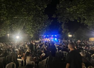 Χαμός στον Αμπελώνα για Γιάννη Καψάλη, Χαρά Βέρα και Μάκη Τσίκο – Αξέχαστη βραδιά με πλήθος κόσμου (ΦΩΤΟ – ΒΙΝΤΕΟ)