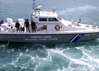 Σώθηκε από θαύμα 54χρονη που έπεσε στη θάλασσα – Άμεση κινητοποίηση του Λιμενικού