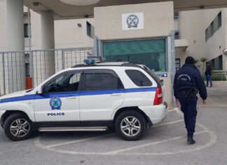 Λάρισα: Ελεύθερος μετά την φυλακή o 42χρονος που επιτέθηκε με μαχαίρι σε φίλο του αδελφού του και σε μωράκι