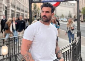 Μετά το φίδι, ο Δημήτρης Αλεξάνδρου έφτιαξε ενυδρείο ερπετών: «Ο Κλέαρχος το ευχαριστιέται, θα μπουν κι άλλα ζωάκια»