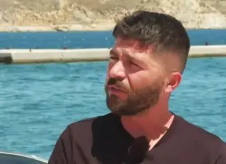 «Μακάρι σε κάποιους ανθρώπους να είναι στρωμένα όλα»: Ο Άρης Τσάπης απαντά στο ερώτημα «πώς γίνεται να δουλεύεις σερβιτόρος, ενώ έπαιζες σε σειρά»