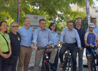 Λάρισα: Kαβάλησαν ποδήλατα Κουρέτας και Μαμάκος στέλνοντας μήνυμα για την αυριανή ποδηλατοβόλτα (ΦΩΤΟ)
