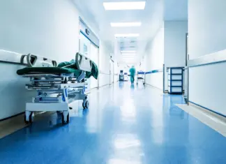 Λάρισα: Δύο μήνες στην εντατική ο 9χρονος που πνίγηκε από πορτοκάλι στο σχολείο του – Κάθε μέρα τον βλέπει η δασκάλα του