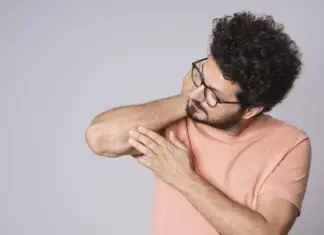 Ψωρίαση: Ανακαλύψτε τη βιταμίνη που αποτελεί φυσικό σύμμαχο για το δέρμα
