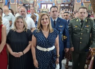 Λιακούλη στις εορταστικές εκδηλώσεις, στα Φάρσαλα: «Πυλώνας προστασίας των Φαρσάλων η Αγία Παρασκευή»