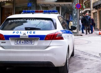 Λάρισα: Έκλεψαν μηχανή και πήγαν να “χτυπήσουν” βενζινάδικο σπάζοντας την τζαμαρία – Η λεία τους