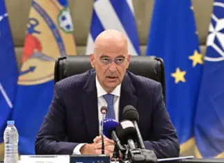 Όλοι στον Στρατό Ξηράς από το 2026 – Σαρωτικές αλλαγές σε θητεία, δομή, στρατόπεδα από τον Ν. Δένδια
