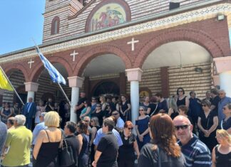 Ηρώ Καριοφύλλη: Σε κλίμα οδύνης η κηδεία της γνωστής δημοσιογράφου στις Σέρρες