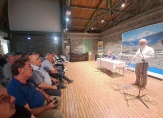 “Λιγότερα λόγια και περισσότερη δουλειά” το μήνυμα του δημάρχου Τεμπών στη συνεδρίαση απολογισμού πεπραγμένων