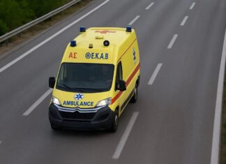 Τραυματίστηκε πέφτοντας από απορριμματοφόρο και μεταφέρθηκε στο Πανεπιστημιακό Λάρισας για νοσηλεία