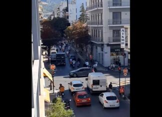 Τελευταίο αντίο σήμερα στον 18χρονο Νίκο Παλάσκα- Στον Ναό οδεύουν φίλοι του με τα μηχανάκια τους – ΒΙΝΤΕΟ
