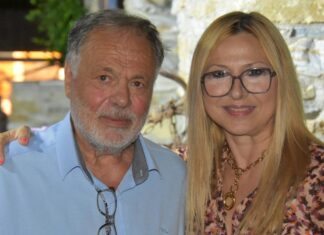 Η κ. Χριστίνα Κοντογιάννη στις Νέες Καρυές στην εκδήλωση “Τέχνη στην Αυλή του Ντίνου Γιωτόπουλου”