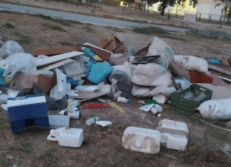 Ασυνείδητοι μετέτρεψαν σε χωματερή πάρκο στον Αμπελώνα