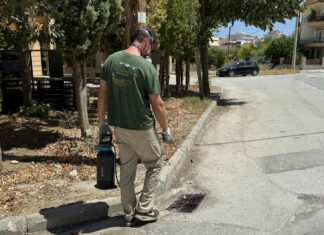 Λάρισα: Συνεχίζονται οι ψεκασμοί για την καταπολέμηση των κουνουπιών