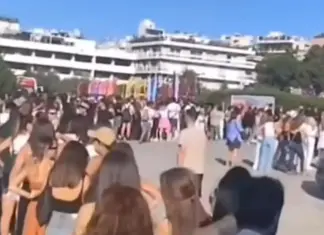Άννα Βίσση: Κοσμοσυρροή έξω από το Καλλιμάρμαρο για τη συναυλία της τραγουδίστριας