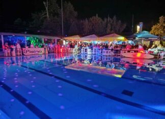 Pisina Summer Coffee Bar: Το ιδανικό διάλειμμα μετά από μια βόλτα στο Παζάρι της Λάρισας (ΦΩΤΟ)