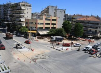 Λάρισα: Σε εξέλιξη τα έργα του Δήμου στις οδούς Ηρώων Πολυτεχνείου, Φαρσάλων και Παναγούλη
