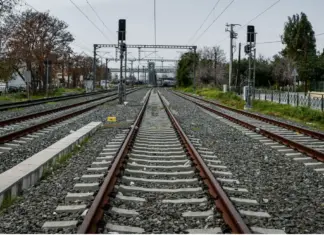 Τρένο παρέσυρε κοπάδι ζώων που μπήκε στις γραμμές