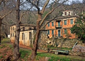 Λάρισα: Φθινόπωρο στο πανέμορφο χωριό των καλλιτεχνών